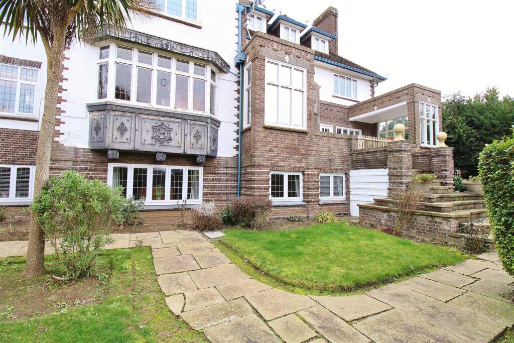 Outside - Rear
