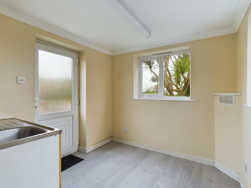 Utility Room.jpg