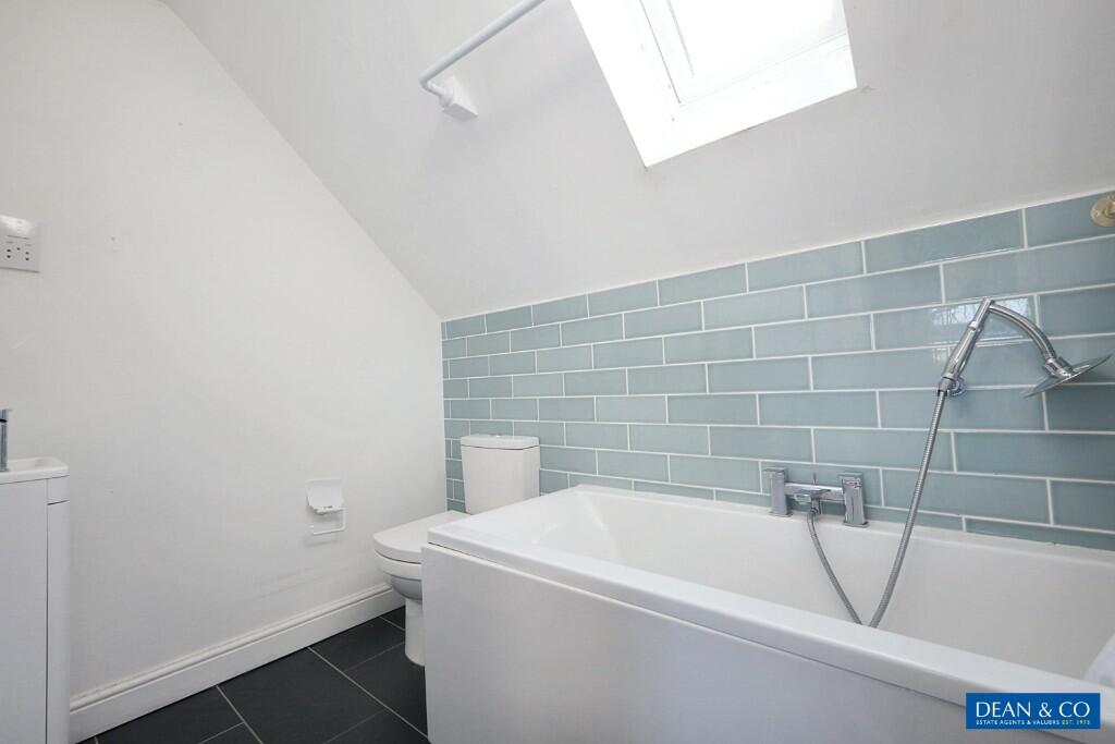 Bed 1 en suite