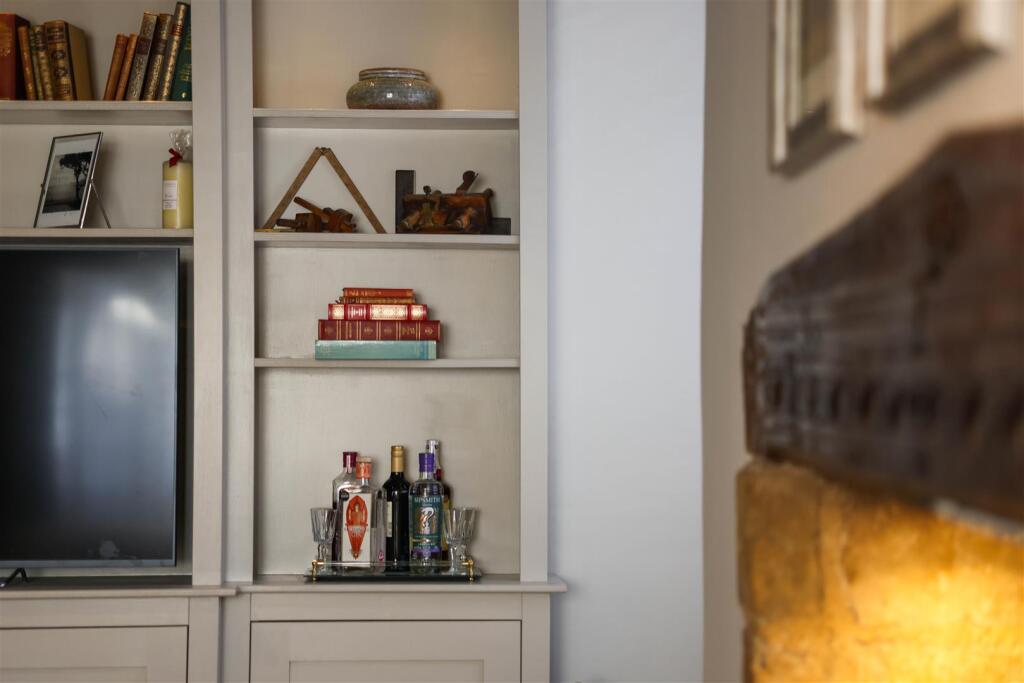 63 Whiting Street [Sitting Room Bespoke Media Wall