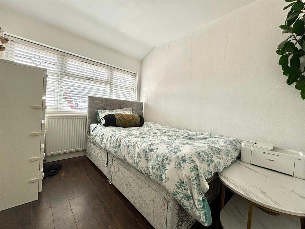 Bedroom 2.jpeg