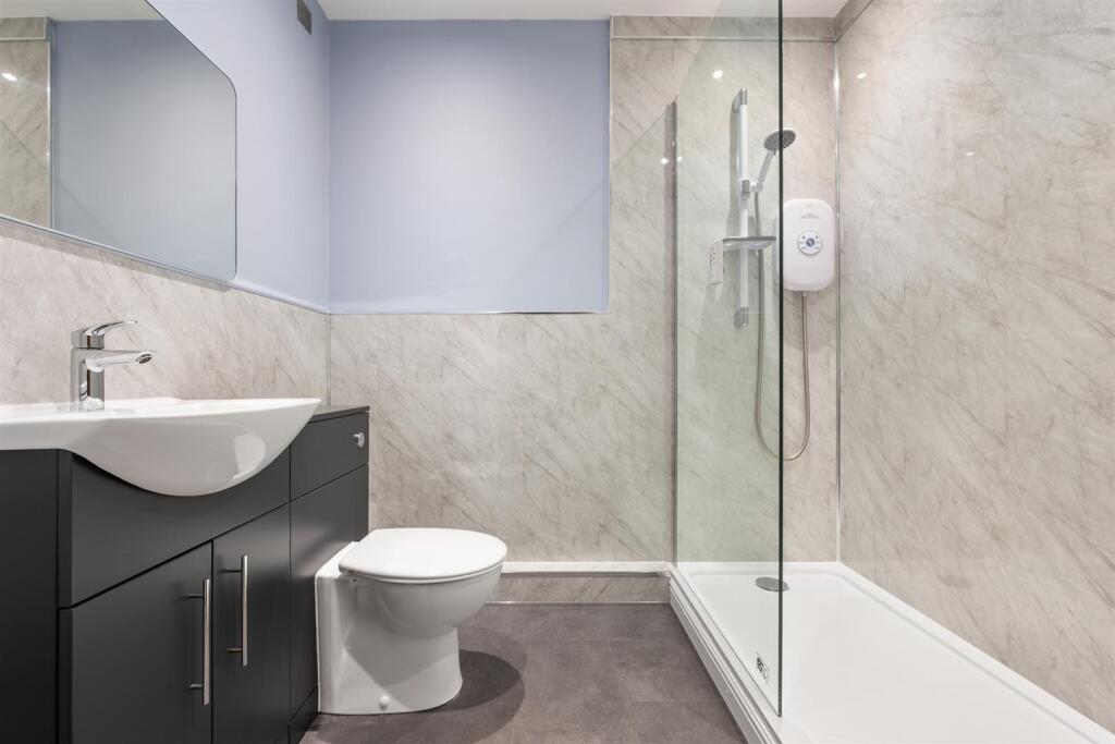 26 Oulton Court HDR-12 (1).jpg