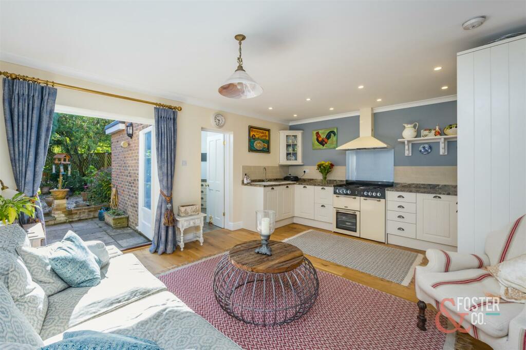 London Road - Foster &amp; Co-4.JPG