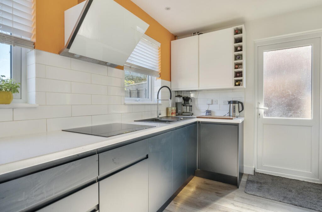 1357716-16-68d541...