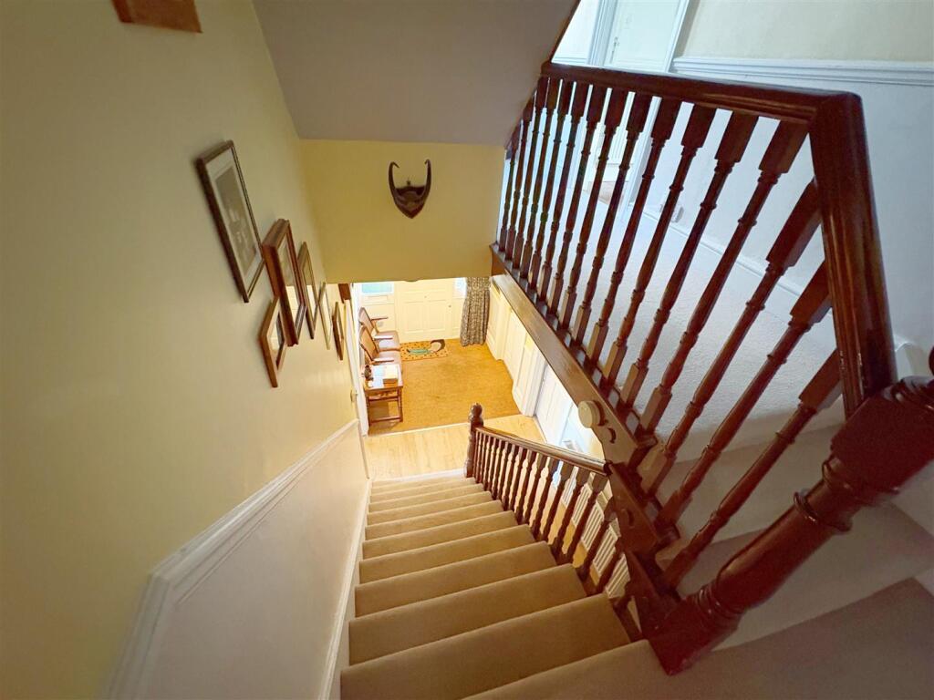 Landing and stairs.jpg