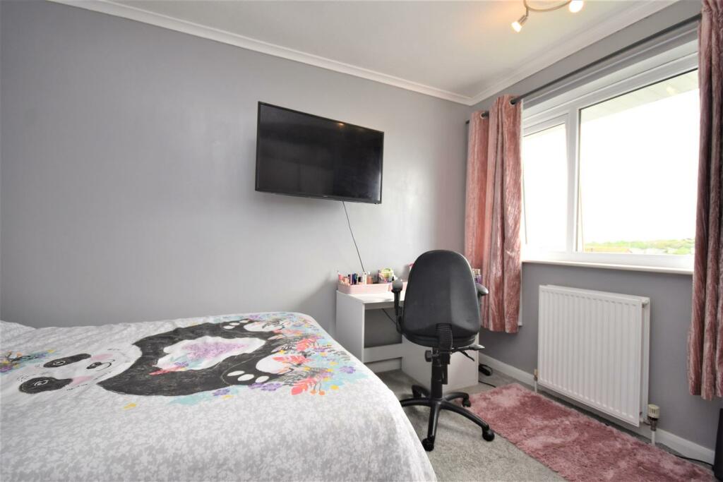 Bedroom 2..jpg