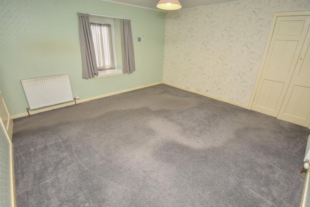 BEDROOM-2.jpg
