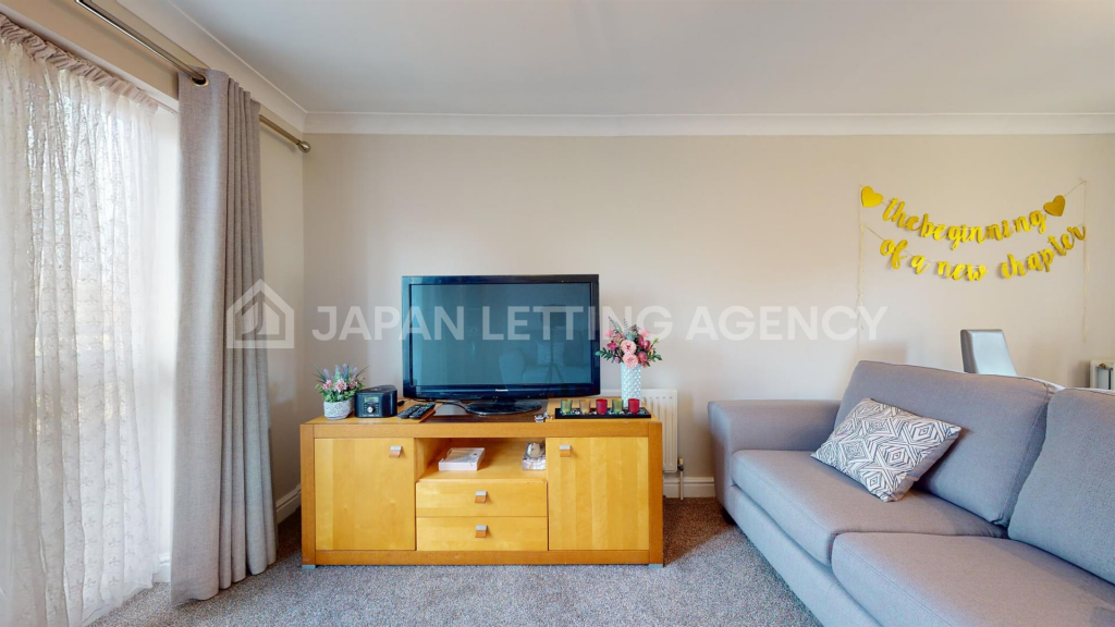 Living room 1-5_watermarkted.png