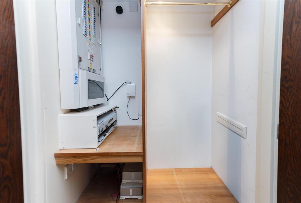 Storage    .jpg