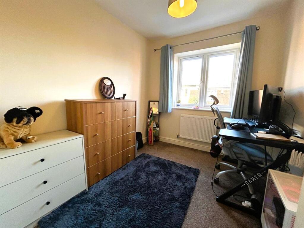 bed2.jpg