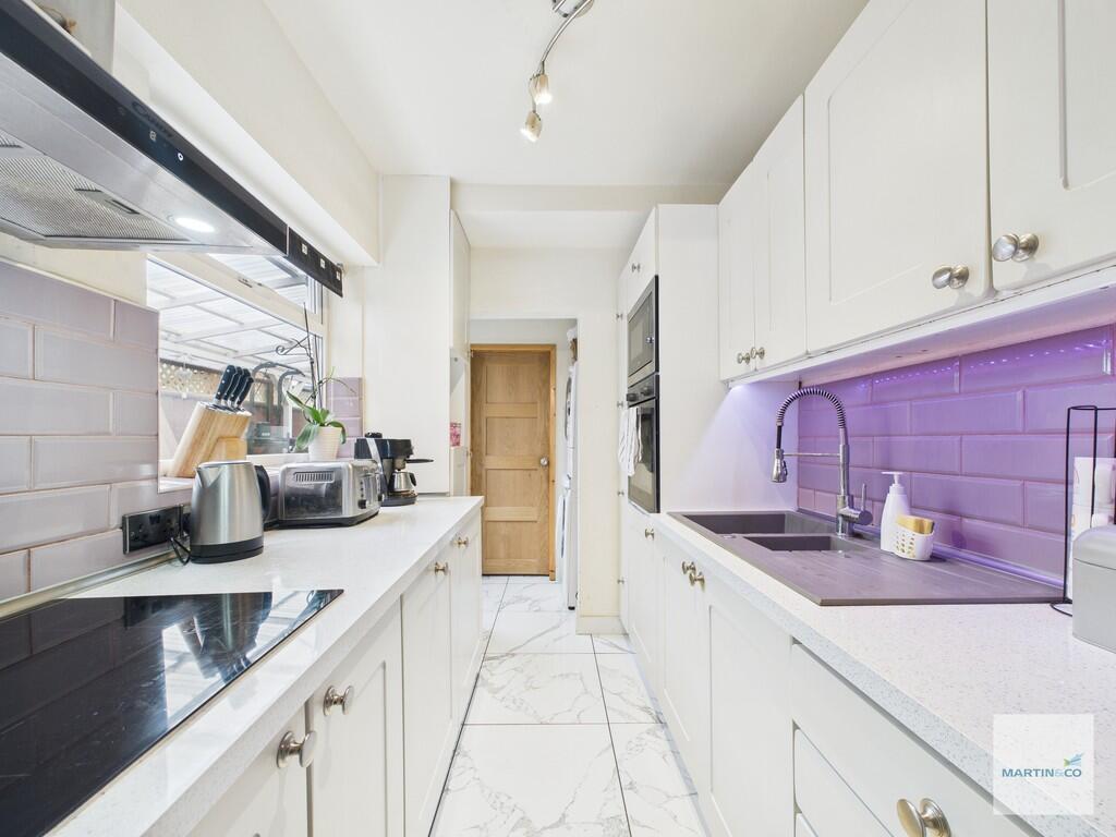 CAM03394G0-PR0367...