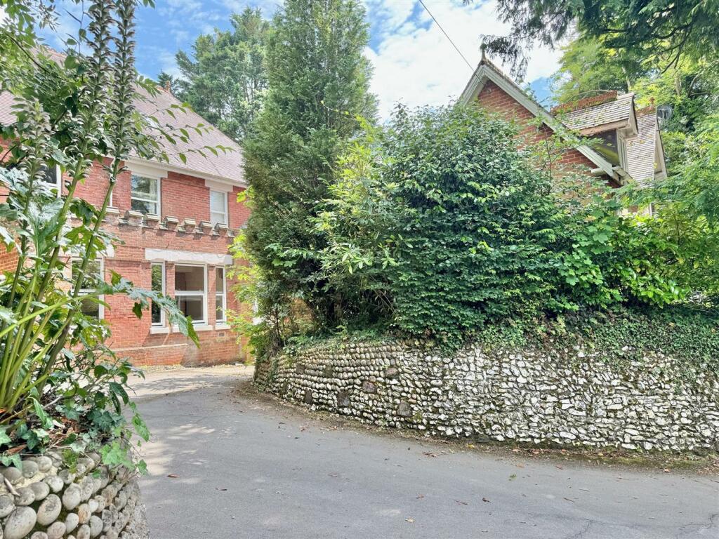 Entrance.jpg