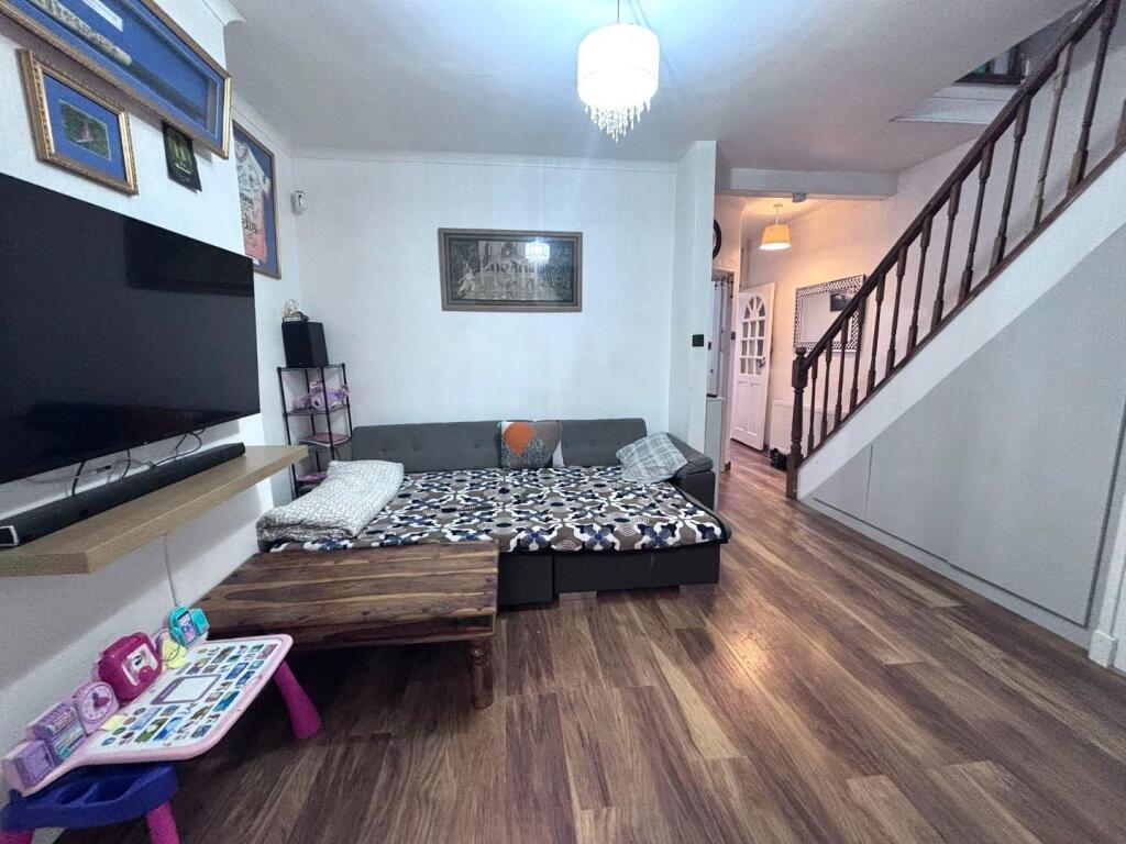 1895454e-181b-4d68-b01a-aa643d77efd1.jpg