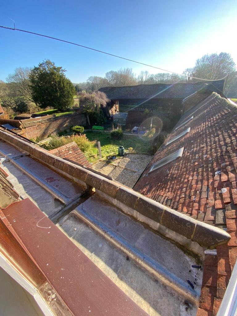 Lower Birtley, Grayswood Road, Surrey, GU27 2DL