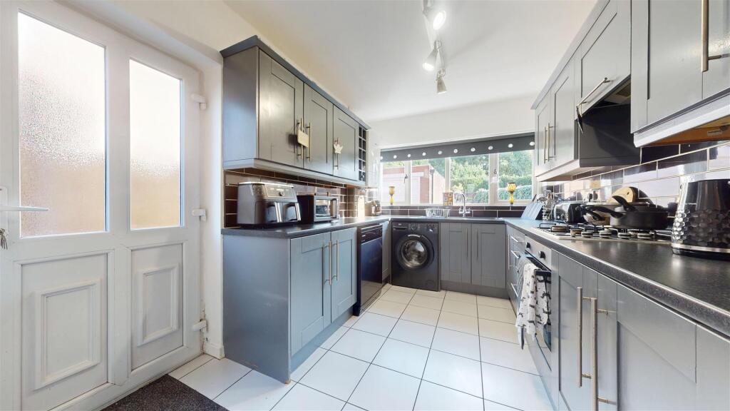 Masefield Grove Kitchen