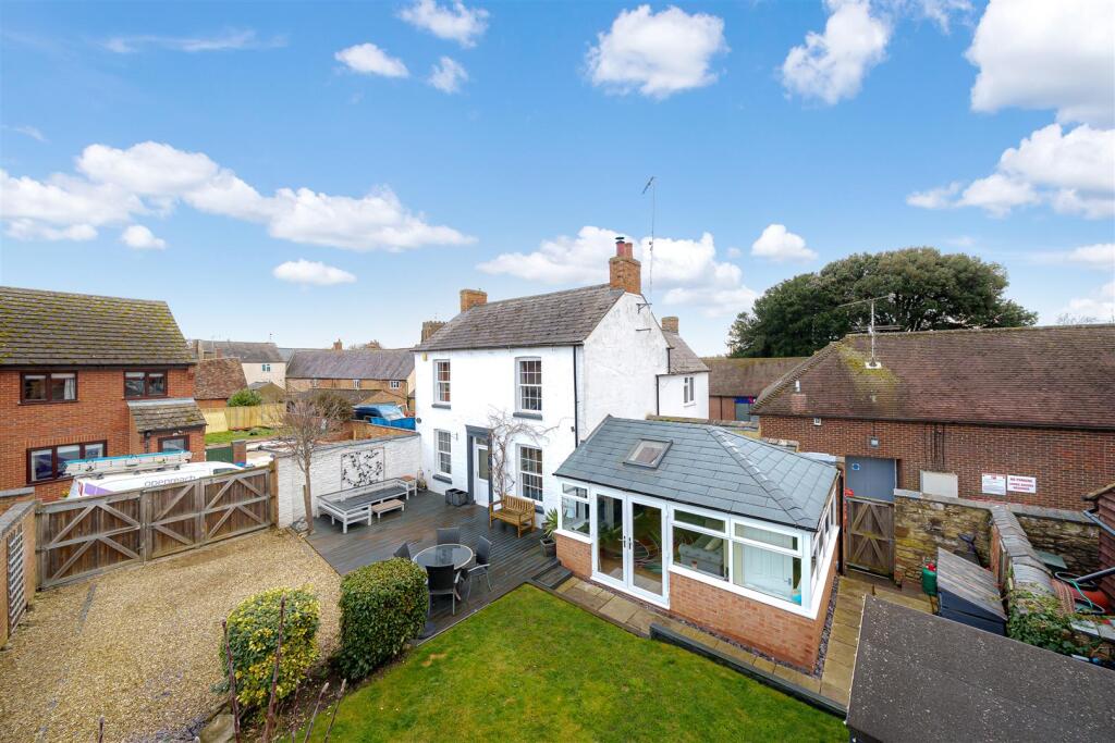 Rose Cottage, Browns Yard, Towcester (10).JPG