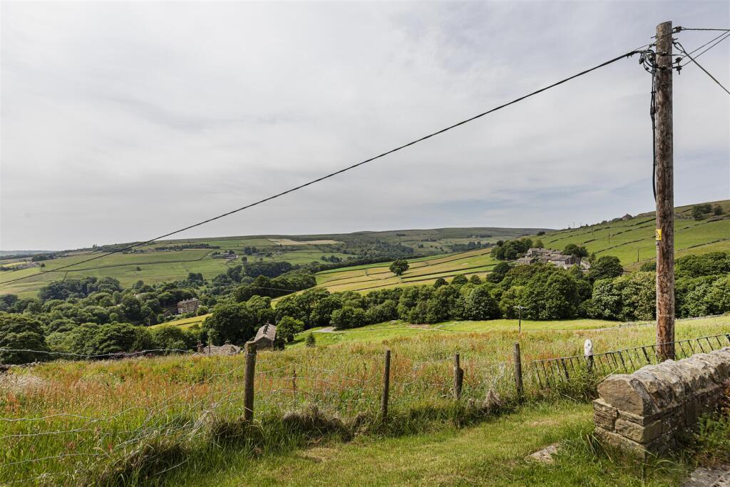 Bramleys Estate Agents - Laneside Cottage - Wainst