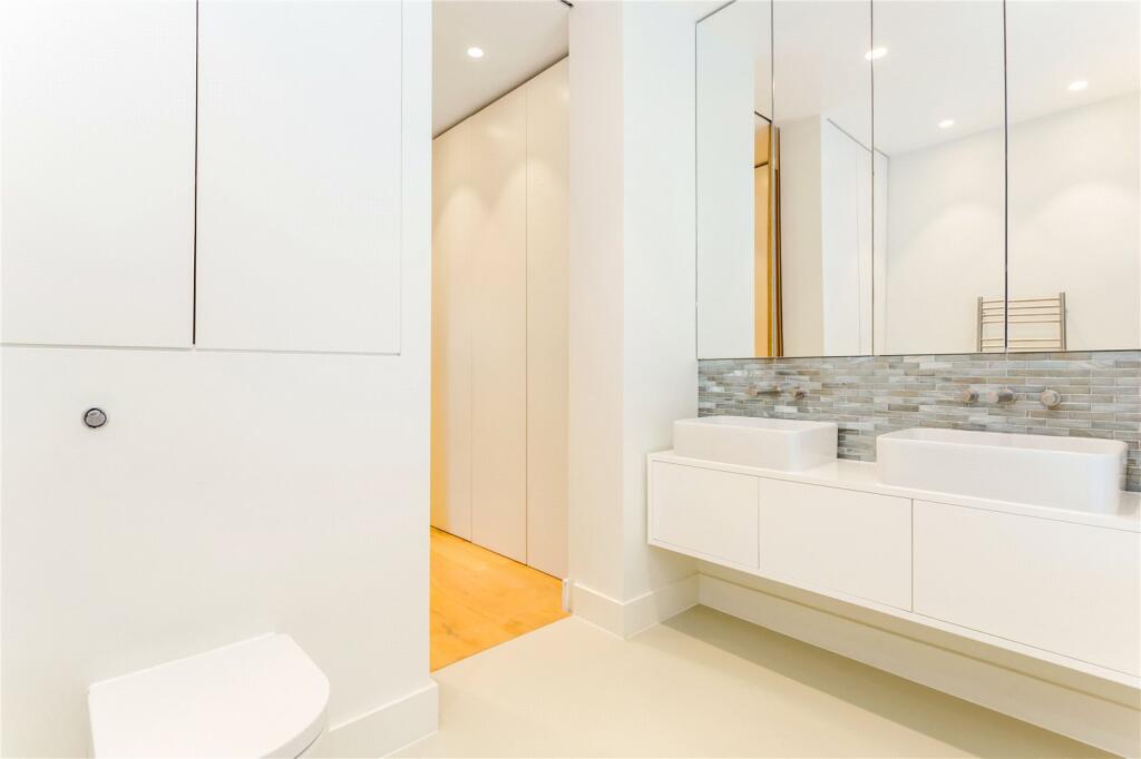 Master Ensuite