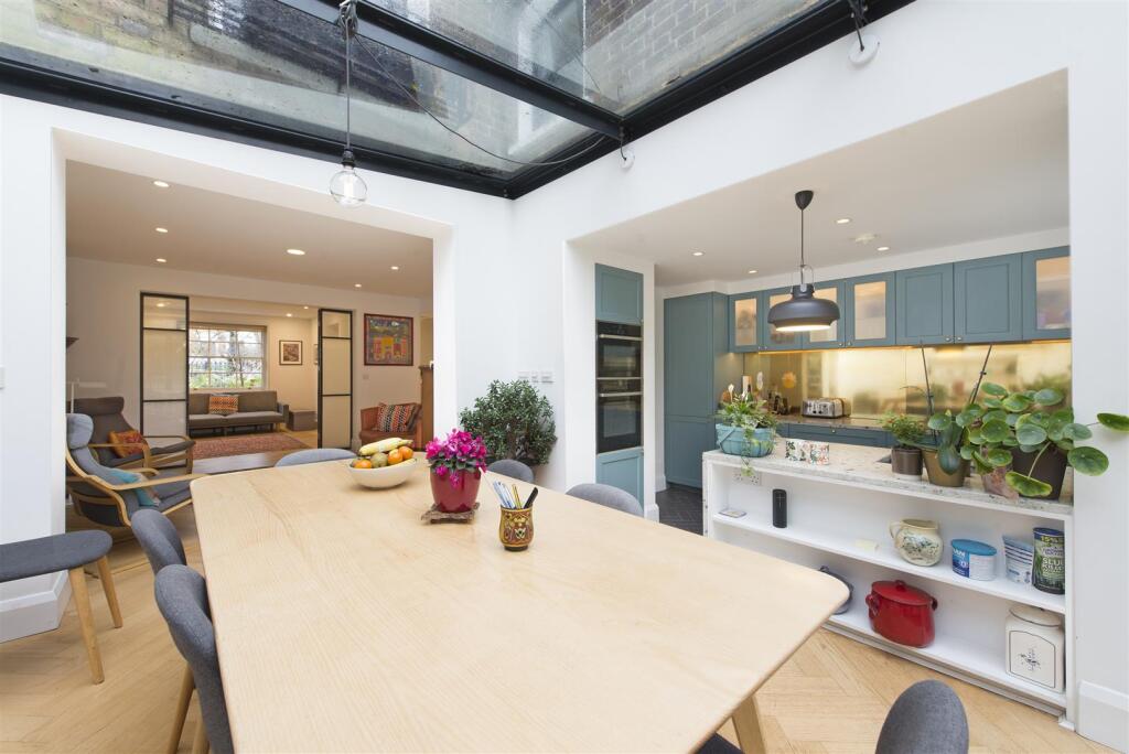 51456 Hi res (23).jpg