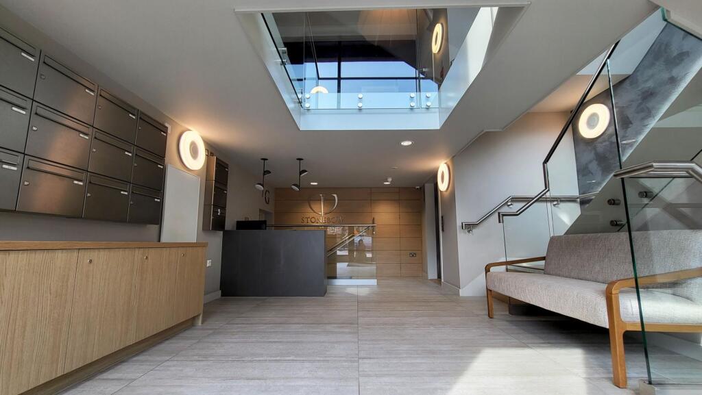 Stonebow House 4C - 3 Reception.jpg