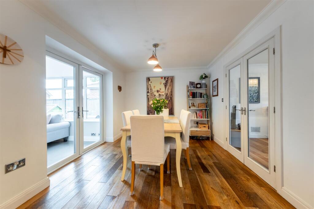 32 Waystead Close-007.jpg