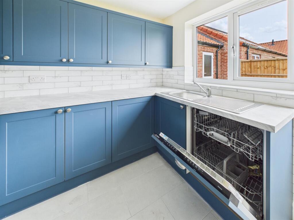 KITCHEN EXAMPLE 5.jpg