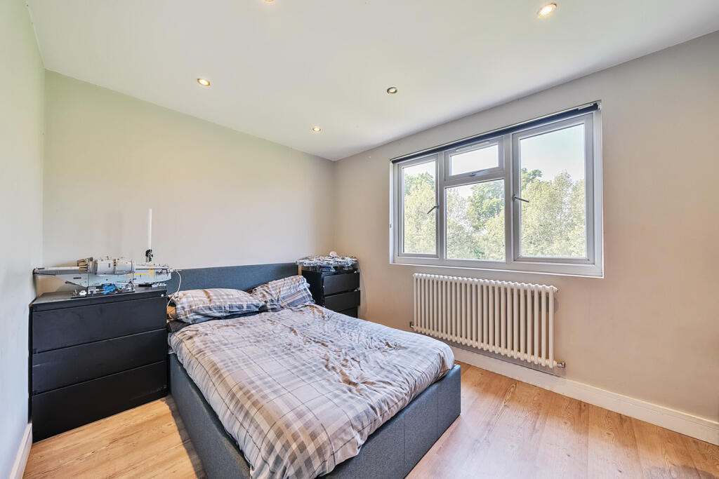 004-38-6814d365b9...