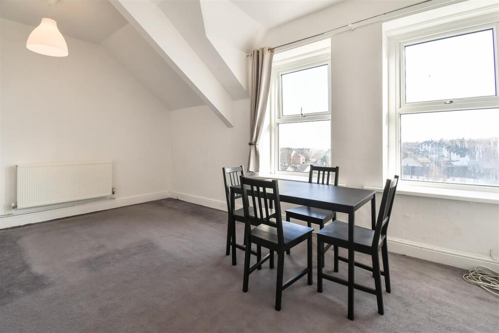 Living / Dining Room