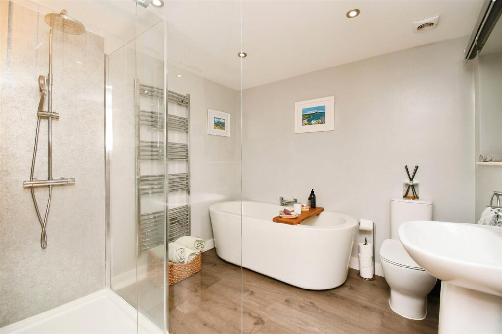 Ensuite
