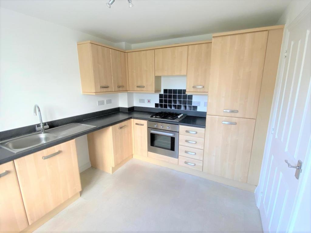 27 Oxley Vale Kitchen