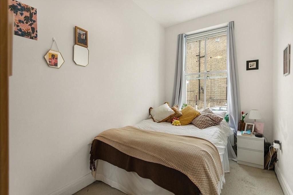 Bedroom (2).jpg