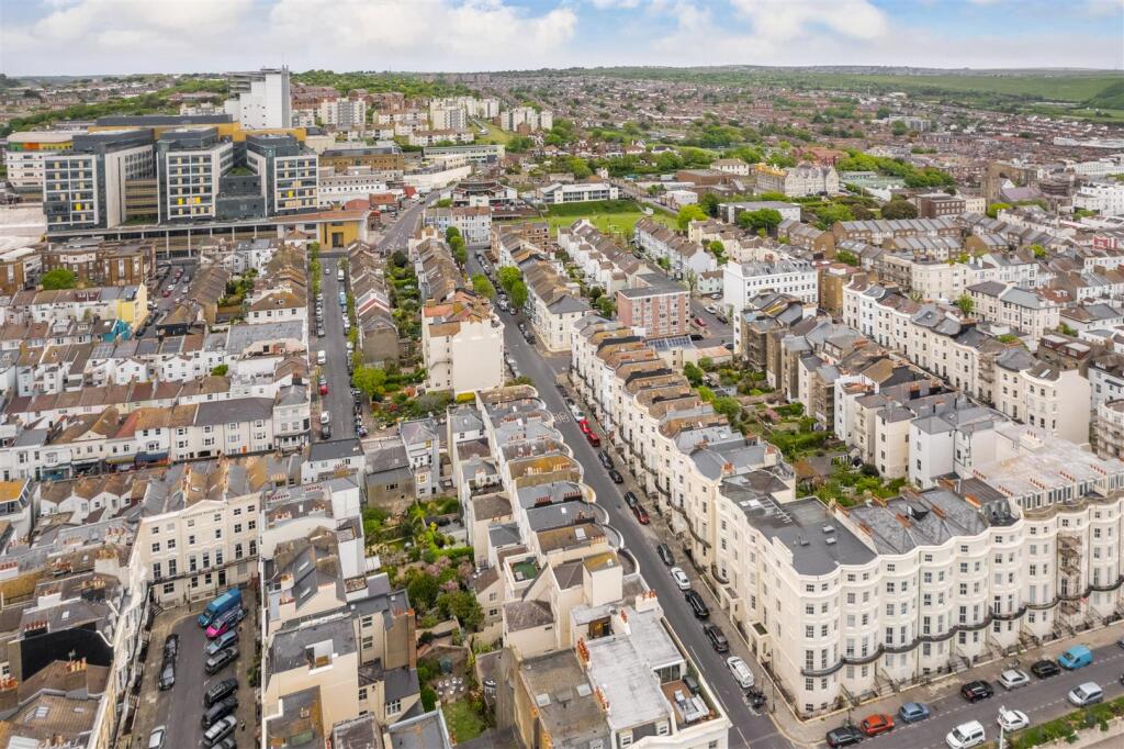 4 Eaton Place-15.jpg