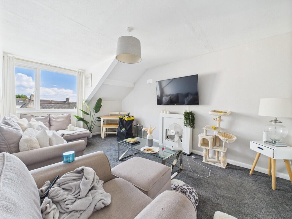 CAM02089G0-PR0533...