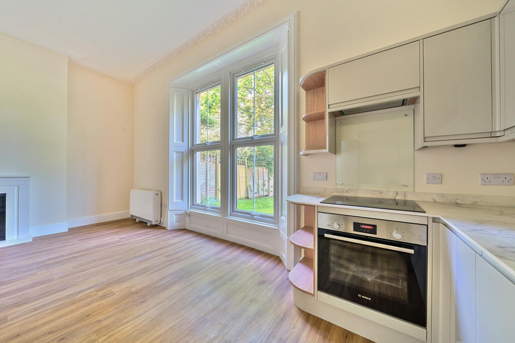 Living Room / Kitchen