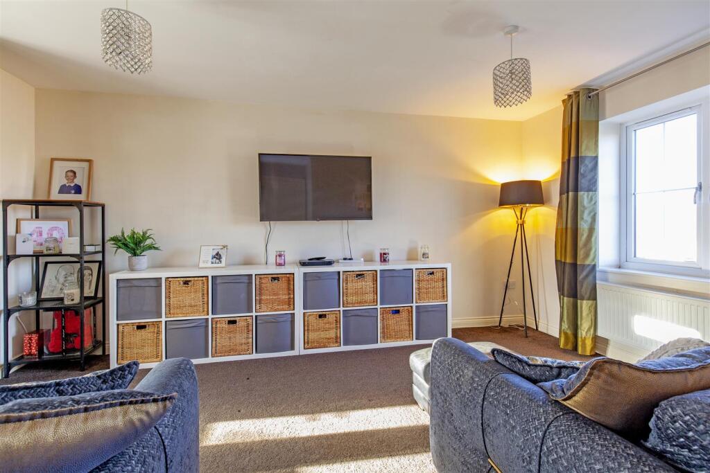 Reception Room-4.jpg