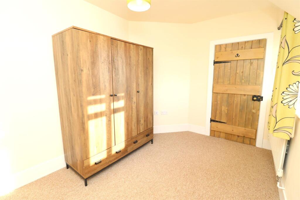 Bedoom three.JPG