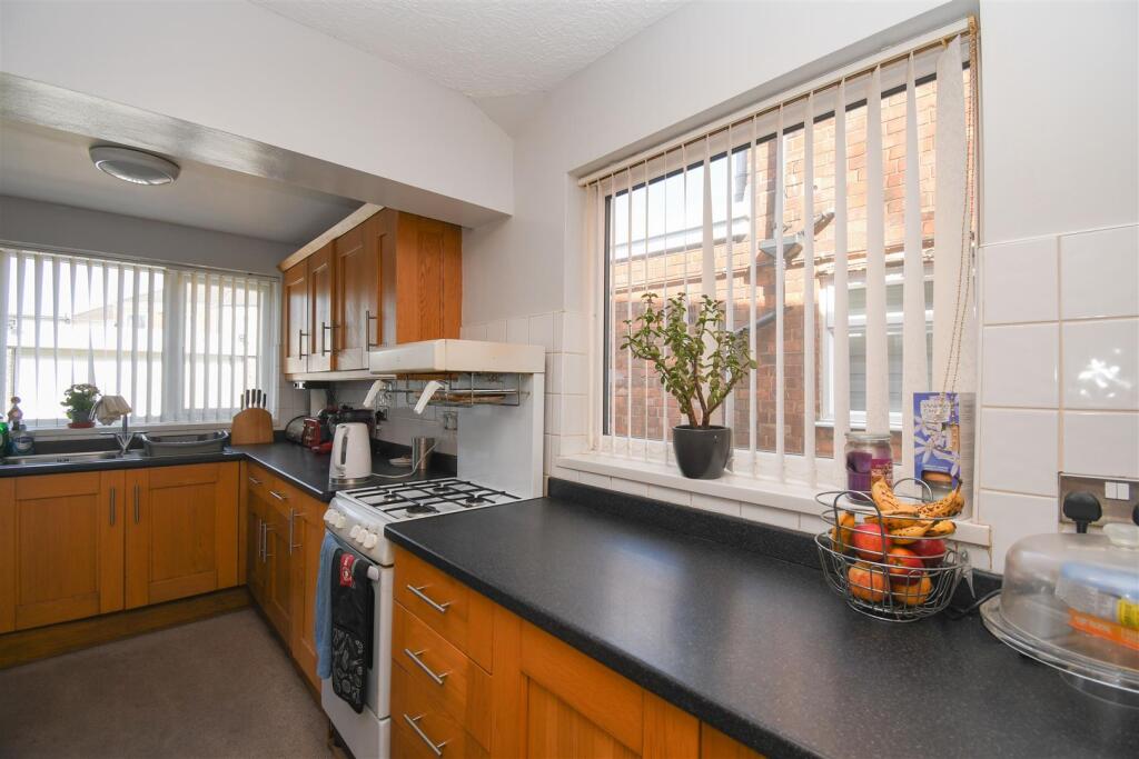 tlc_28d0ce26-4e0c-4b59-bb28-d90075f55a83_126c580.j