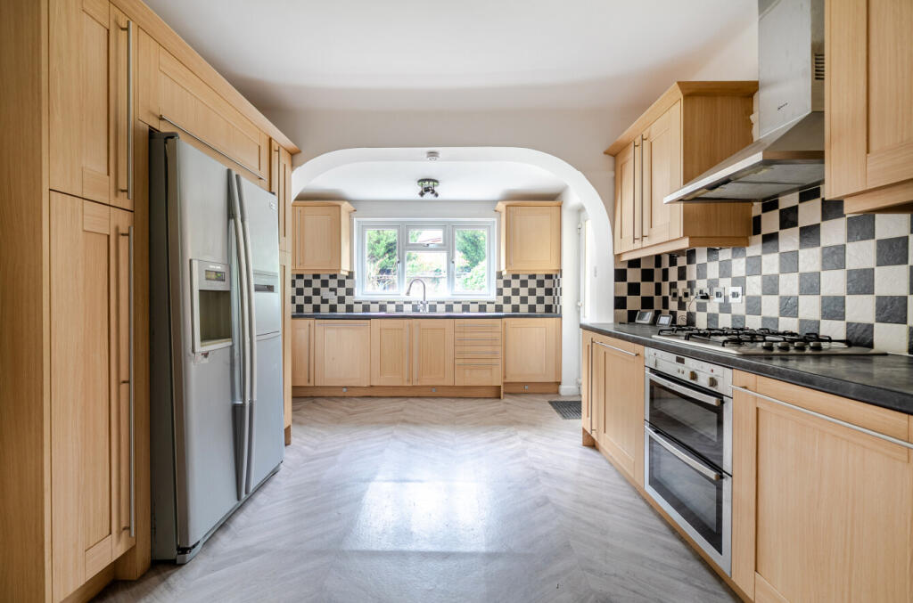 1376229-25-69317a...