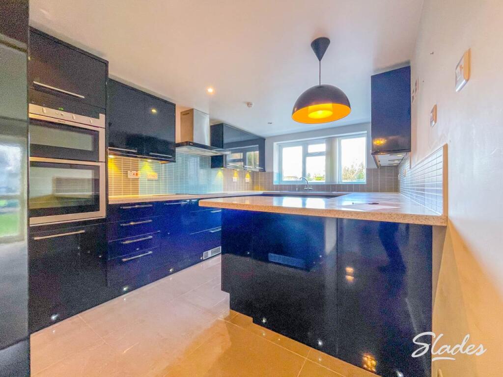 3 seacliff court kit