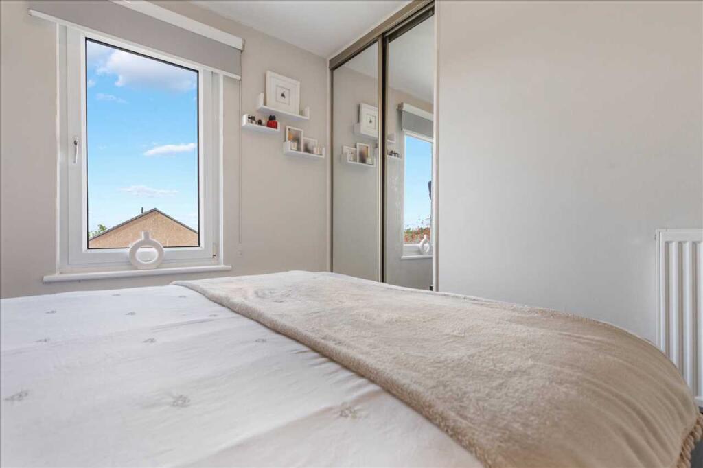 Bedroom One (3)