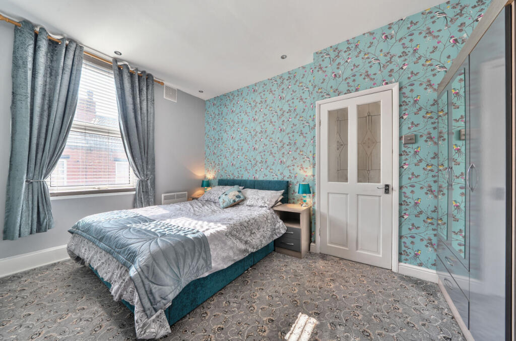 1328651-15-688746...