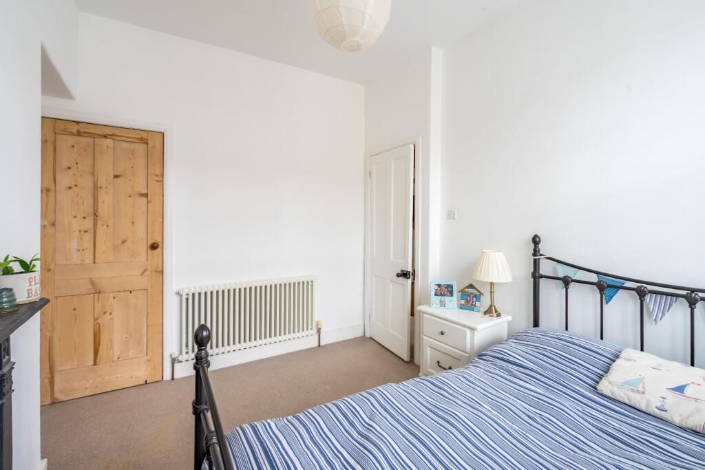 16 levisham stret-16.jpg