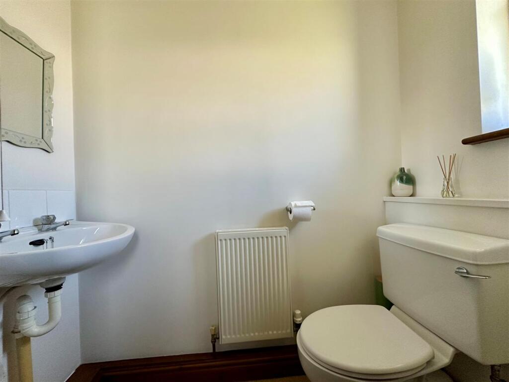 Cloakroom.jpg