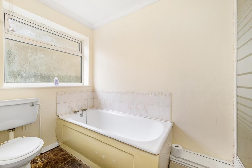 39 Pilgrims Way (Spalding)-10