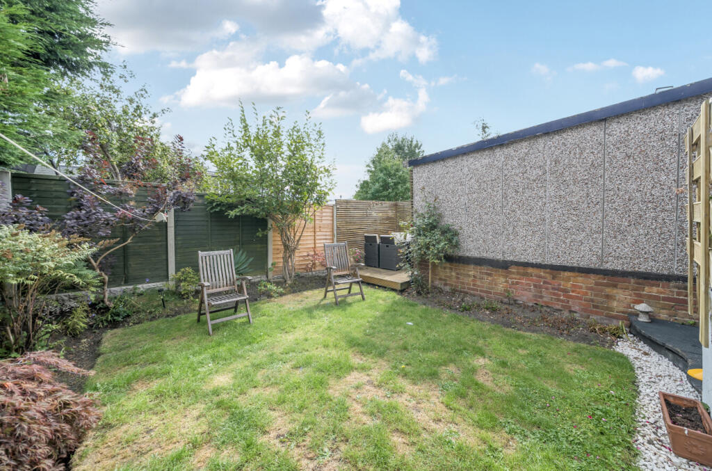 1345572-2-68b05f5...