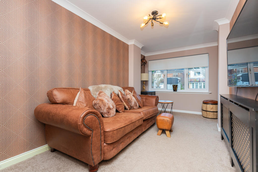 1 deanston park, barrhead L-1