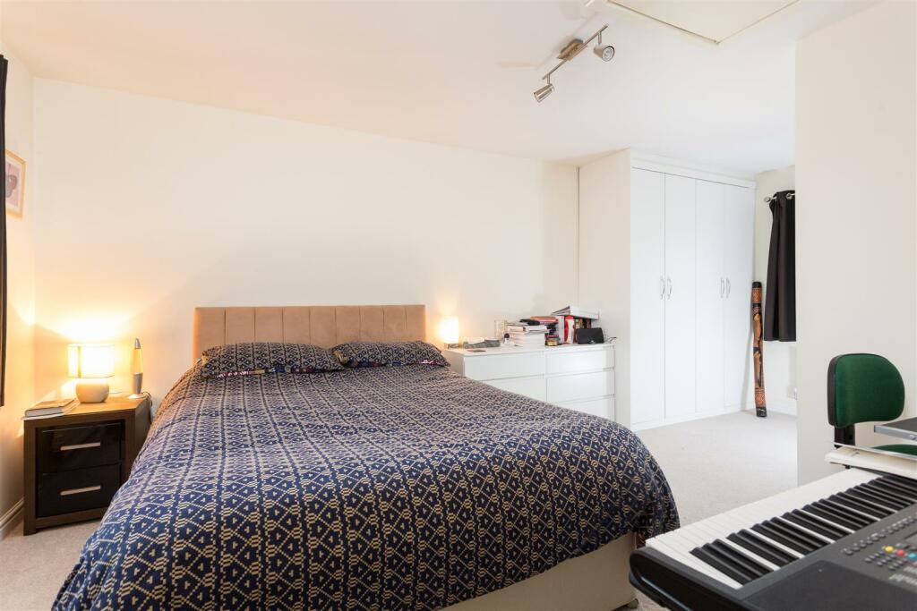 58 Woodlands Park-15.jpg