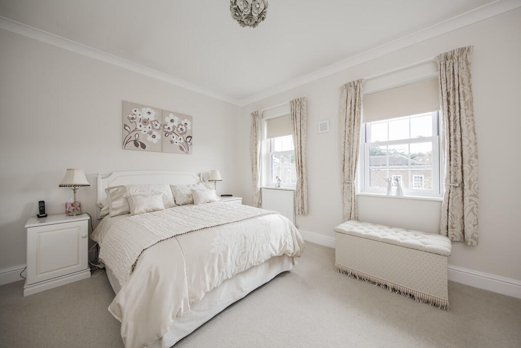 Master bedroom 2