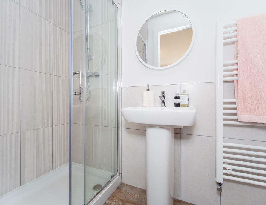 En-Suite 1
