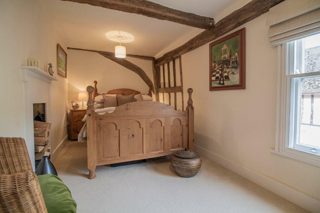 48 College Street [Bedroom Three] 01.jpg